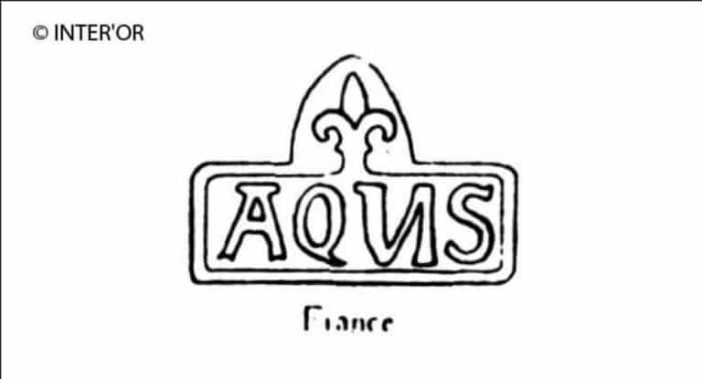 Aquis sous fleur de lys