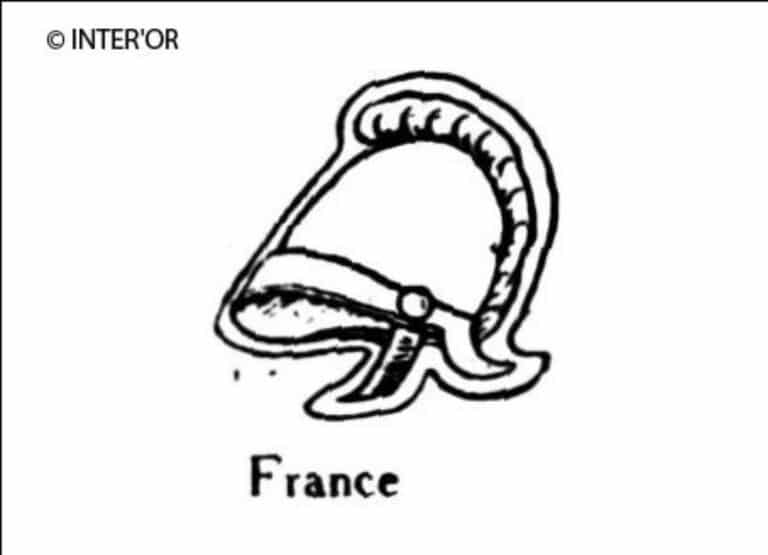 Casque de profil à gauche