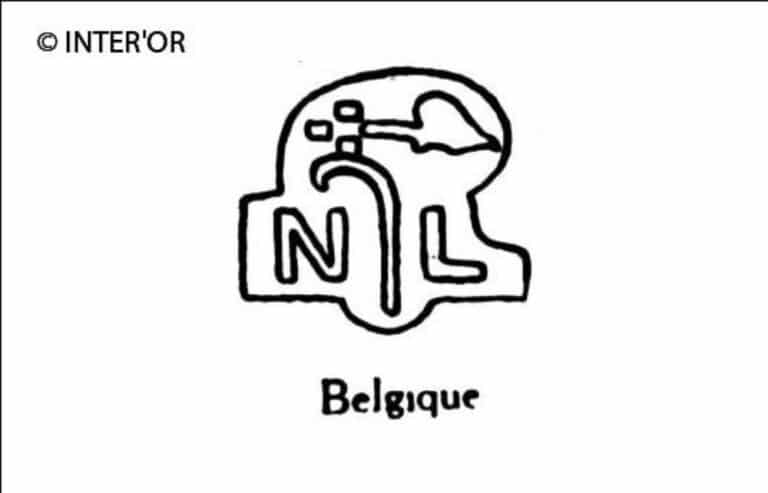 Crosse d'abbesse accostee des lettres n et l