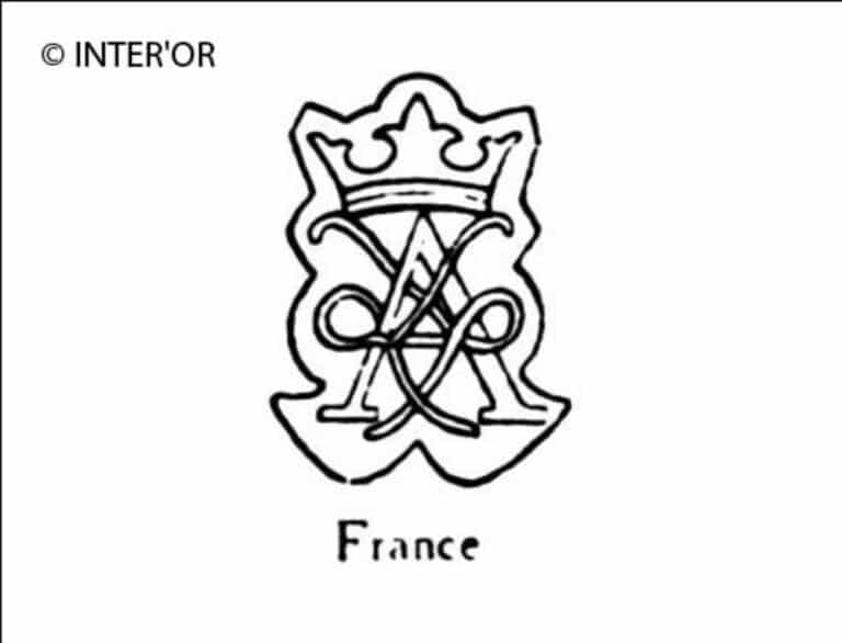 Lettre a couronne et ornements
