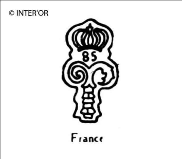 Lettre p couronne avec chiffres 85
