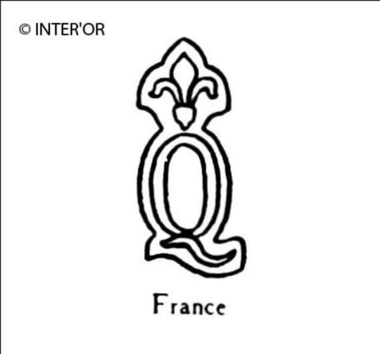 Lettre q fleurdelisee