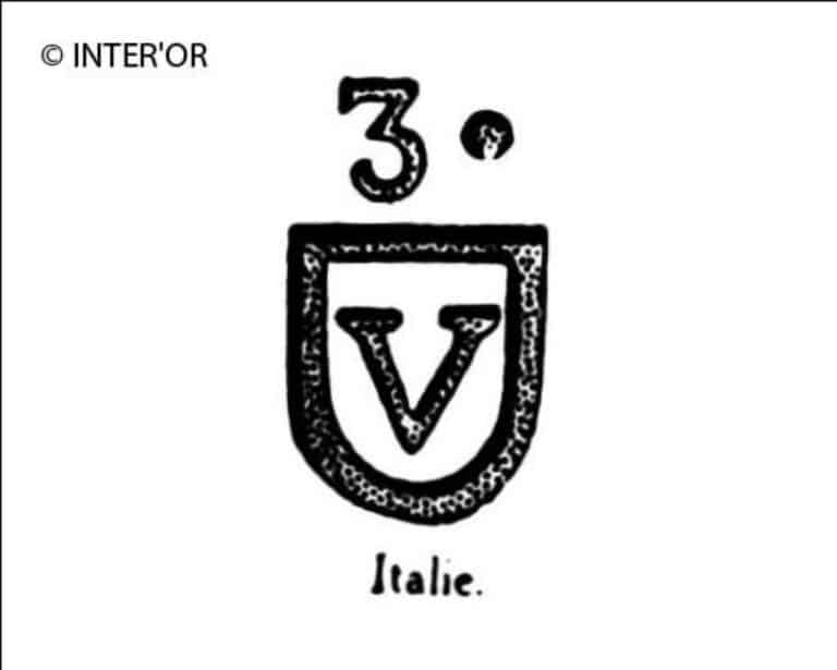 Lettre v dans un ecusson. — chiffre 3