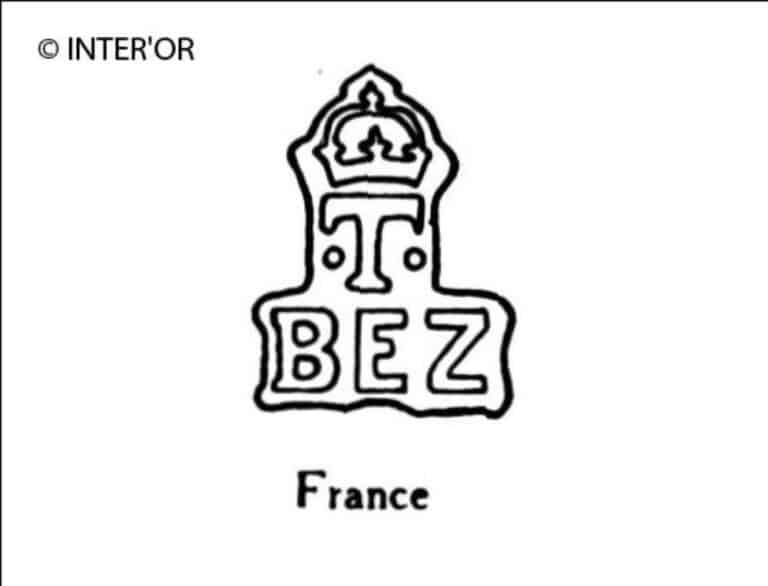 Lettres b e z sous lettre t couronnee