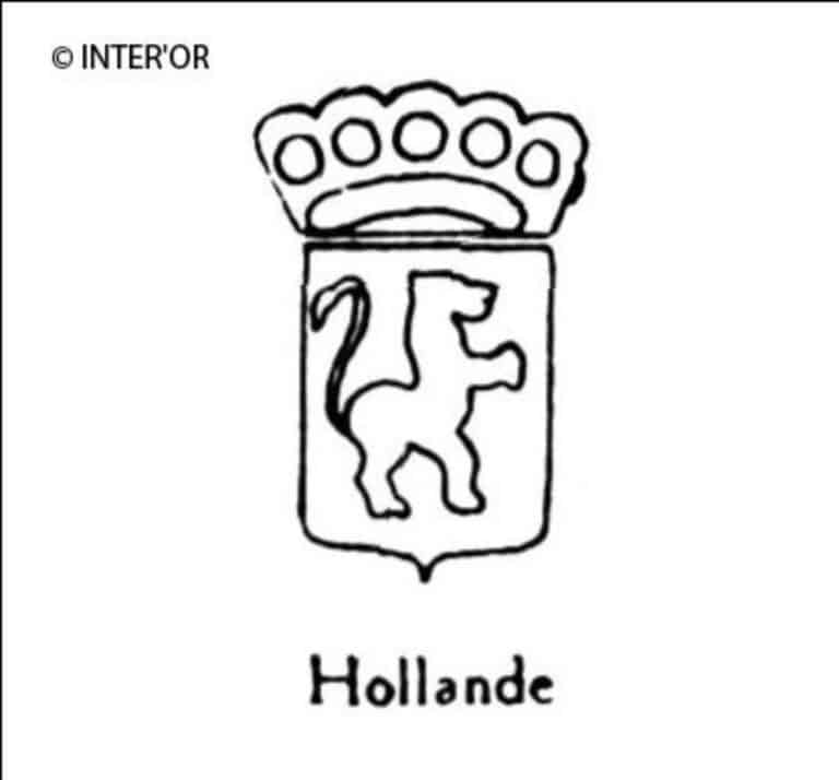 Lion debout couronne