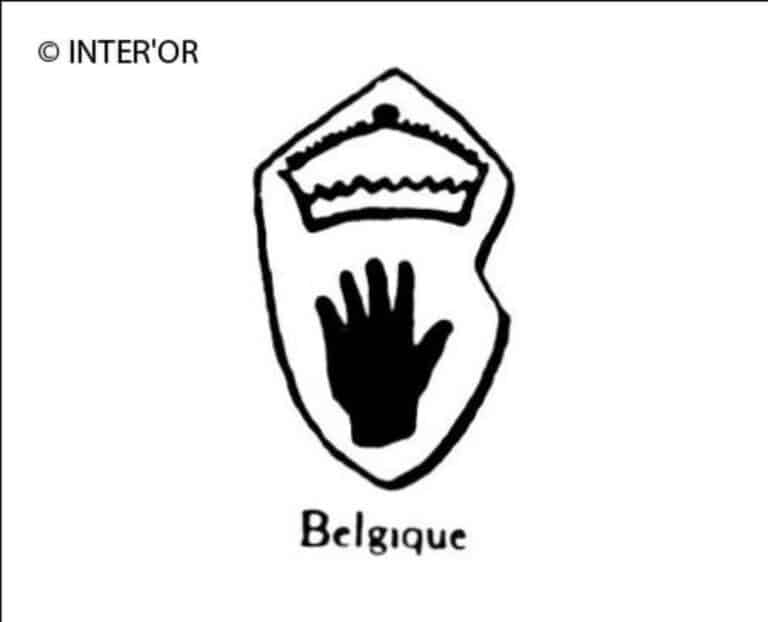 Main droite couronnee