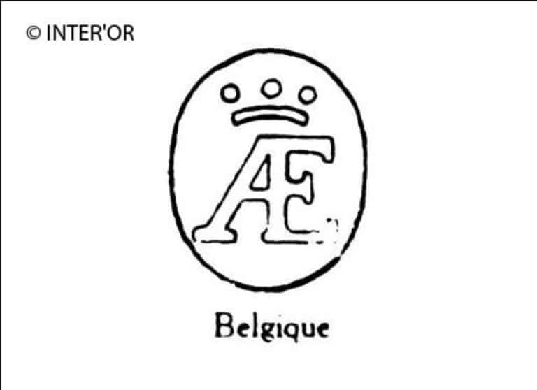 Monogramme a e surmonte d'une couronne a trois perles